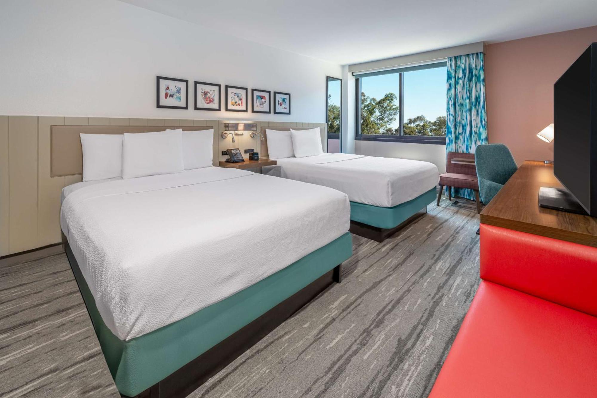 Hilton Garden Angeles Airport Hotel