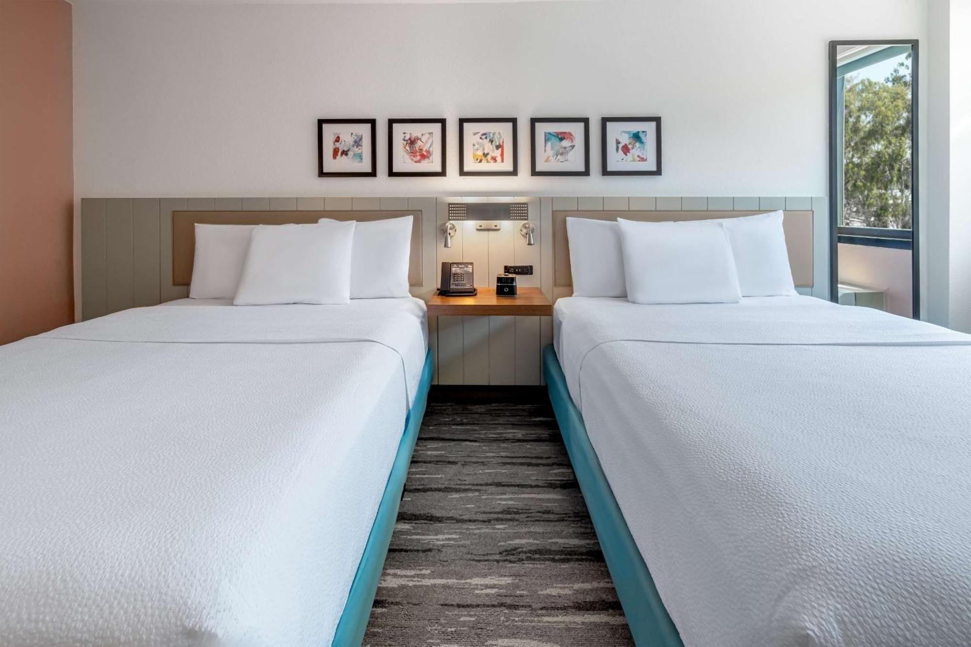 Hotel Hilton Garden Airport 3*