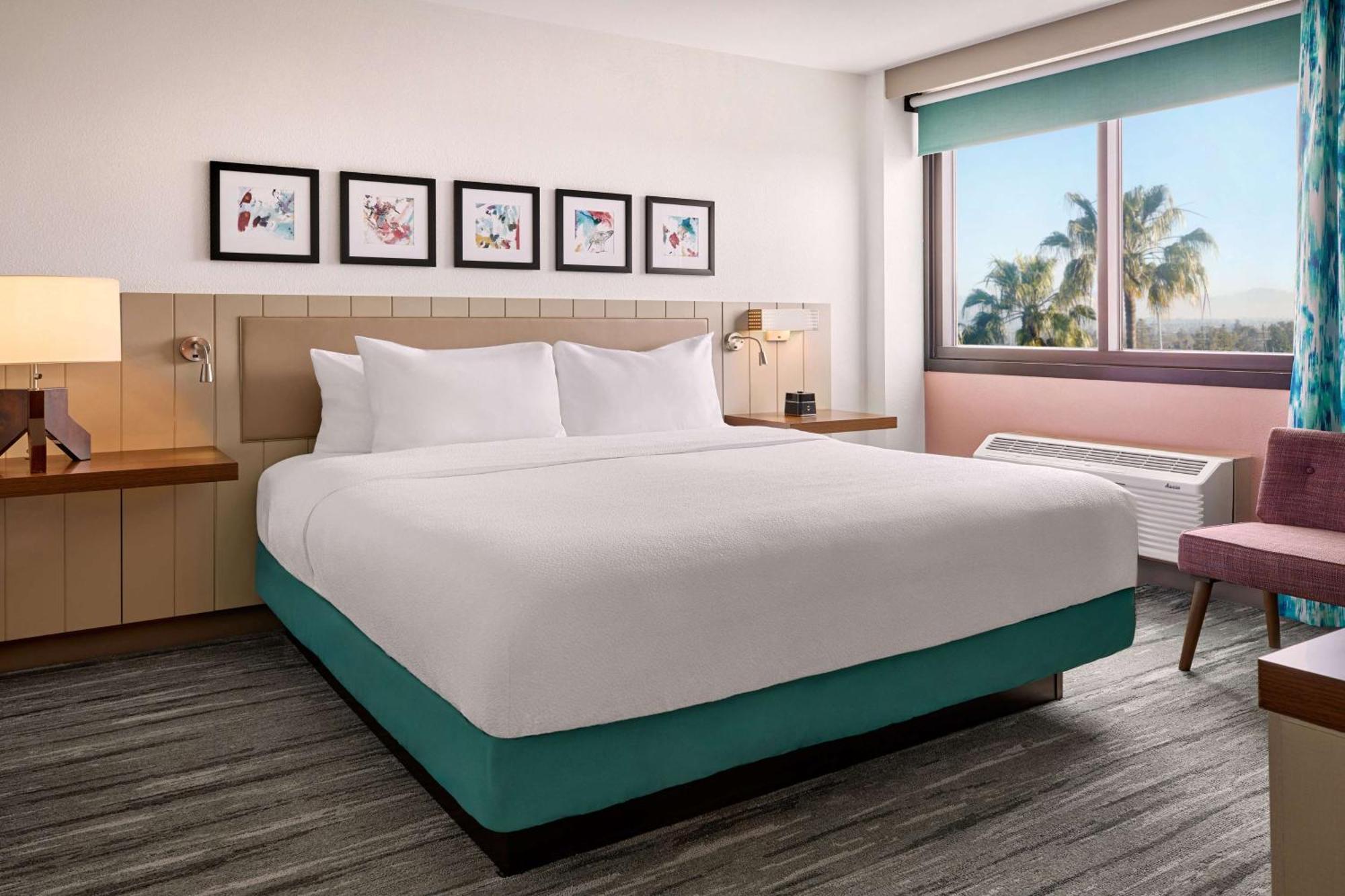 Hilton Garden Angeles Airport