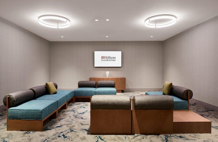 Hilton Garden Angeles Airport Hotel