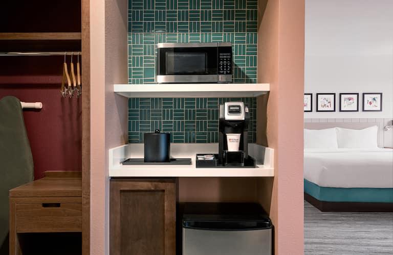 Hotel Hilton Garden Angeles Airport 3*